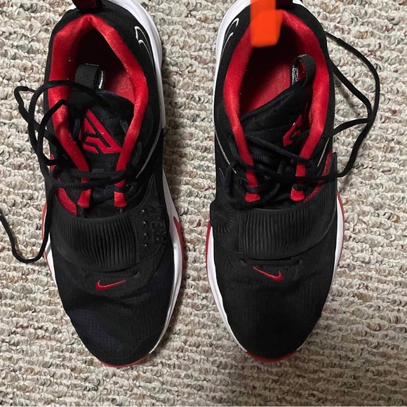 Zoom Freak 3 ‘Bred’ Size:15 - Picture 4 of 7